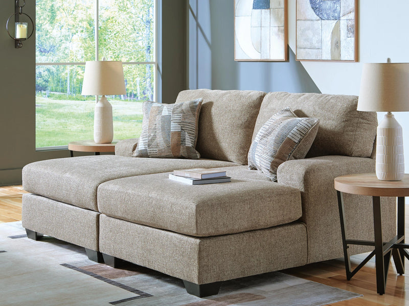 Newellen Super Chaise