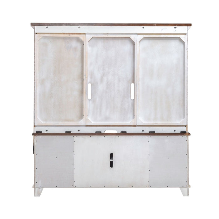 River Place Entertainment Center with Piers