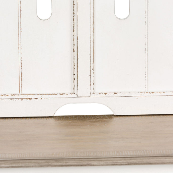 Magnolia Manor Entertainment Hutch