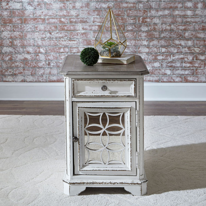 Magnolia Manor Chair Side Table