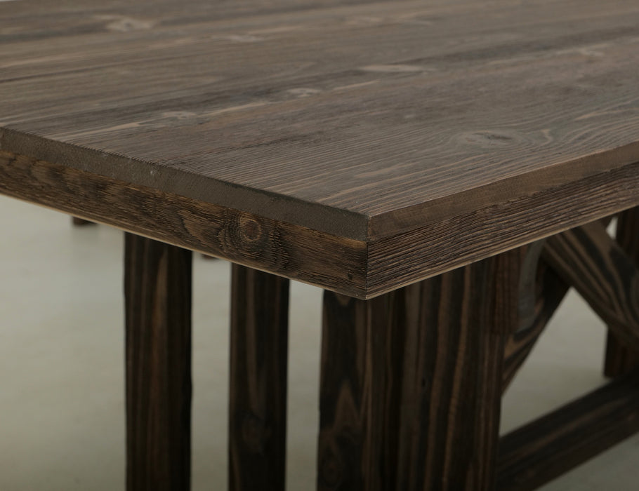 Dutton, Table