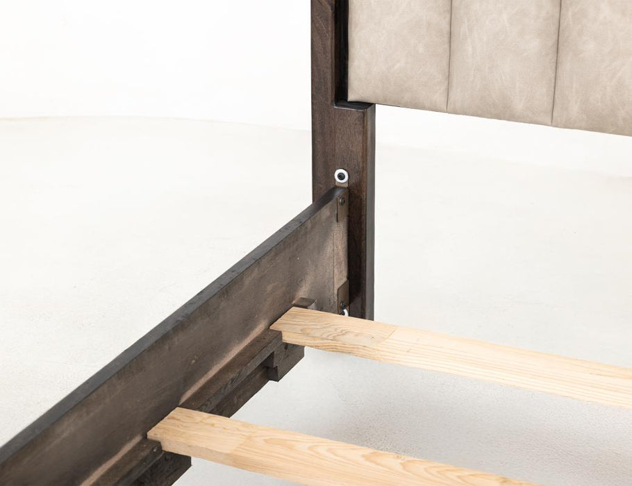 Upholstered Mezquite II, Eastern King Bed