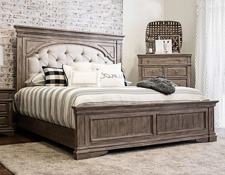 Steve Silver Highland Park King Panel Bed in Waxed Driftwood