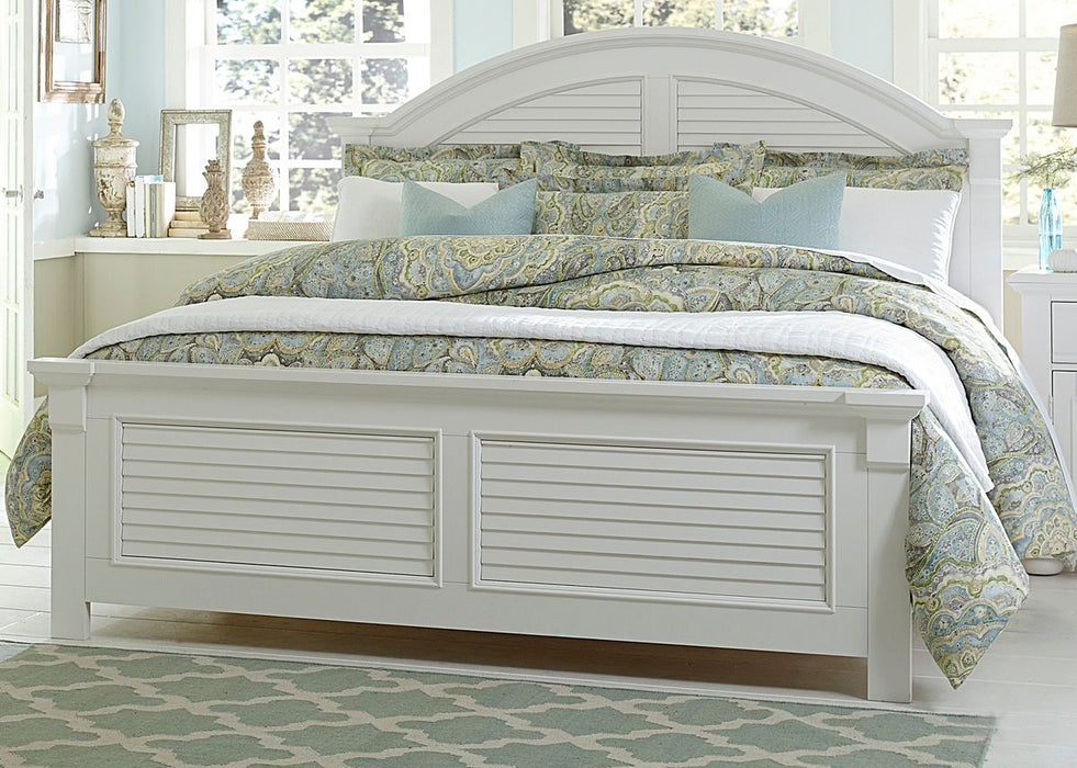 Liberty Furniture Summer House King Panel Bed in Oyster White