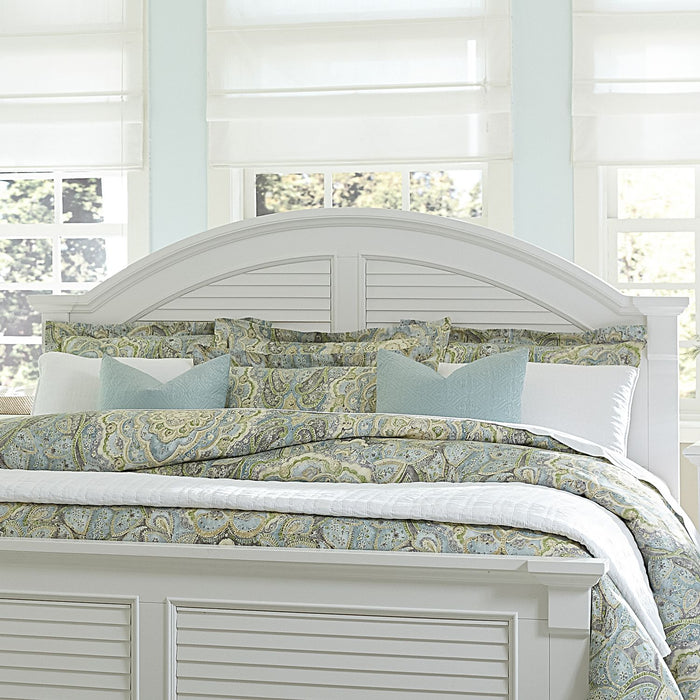 Liberty Furniture Summer House Queen Panel Bed in Oyster White image