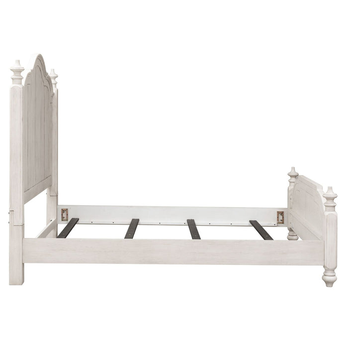 Farmhouse Reimagined Queen Poster Bed
