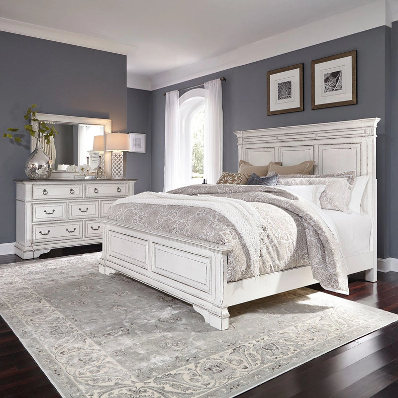 Abbey Park King Panel Bed, Dresser & Mirror image