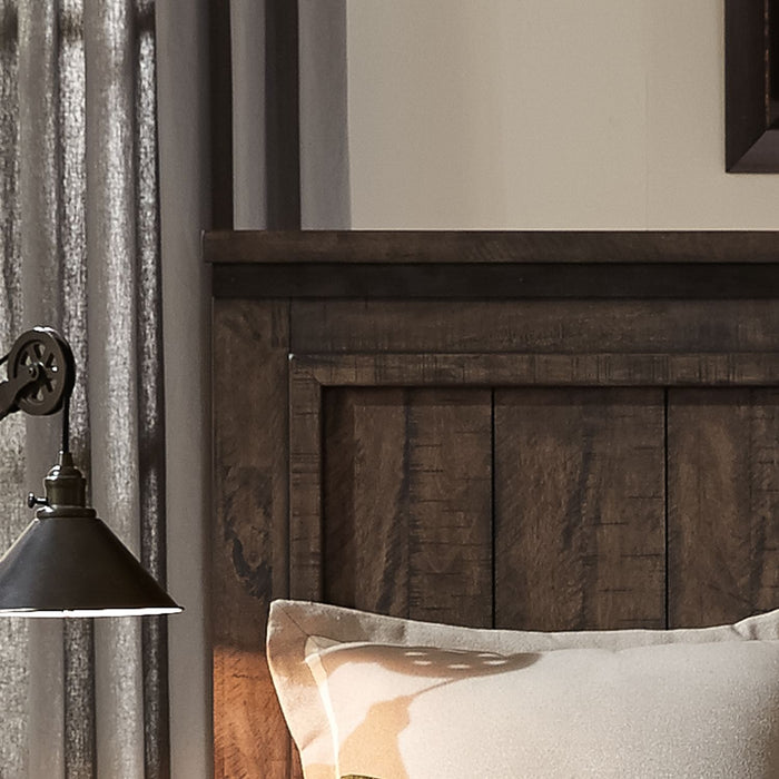 Thornwood Hills Queen Storage Bed