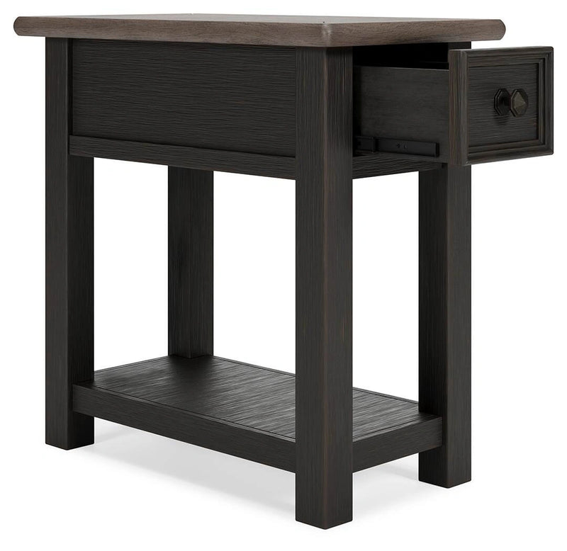Tyler Creek End Table Set