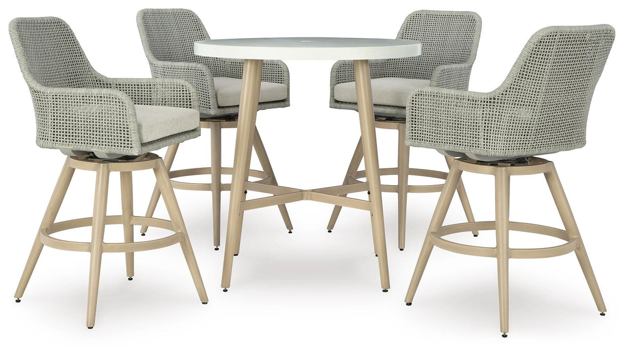 Seton Creek Outdoor Dining Package