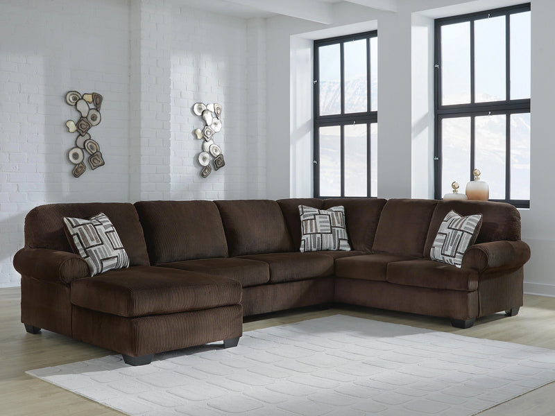 Kimlee Sectional with Chaise