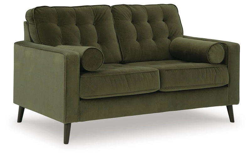 Reveon Lakes Loveseat